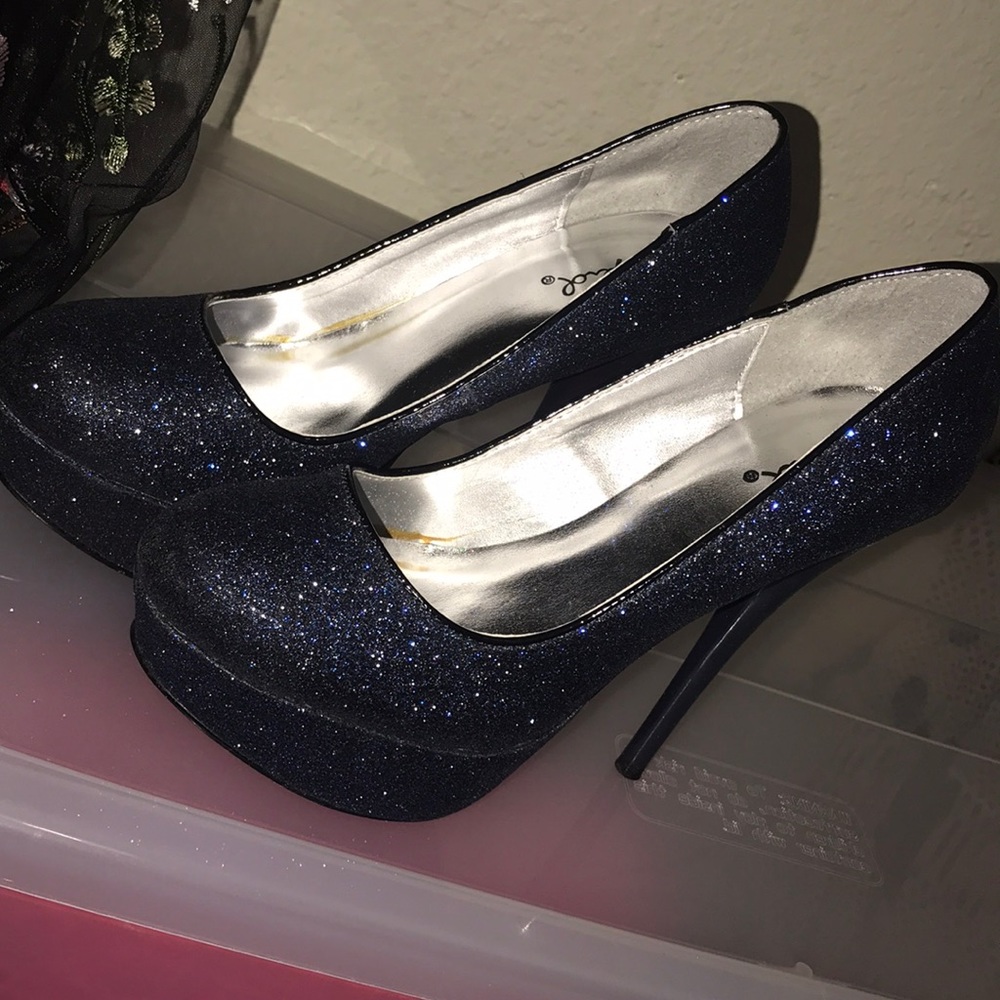 Sparkly blue pumps